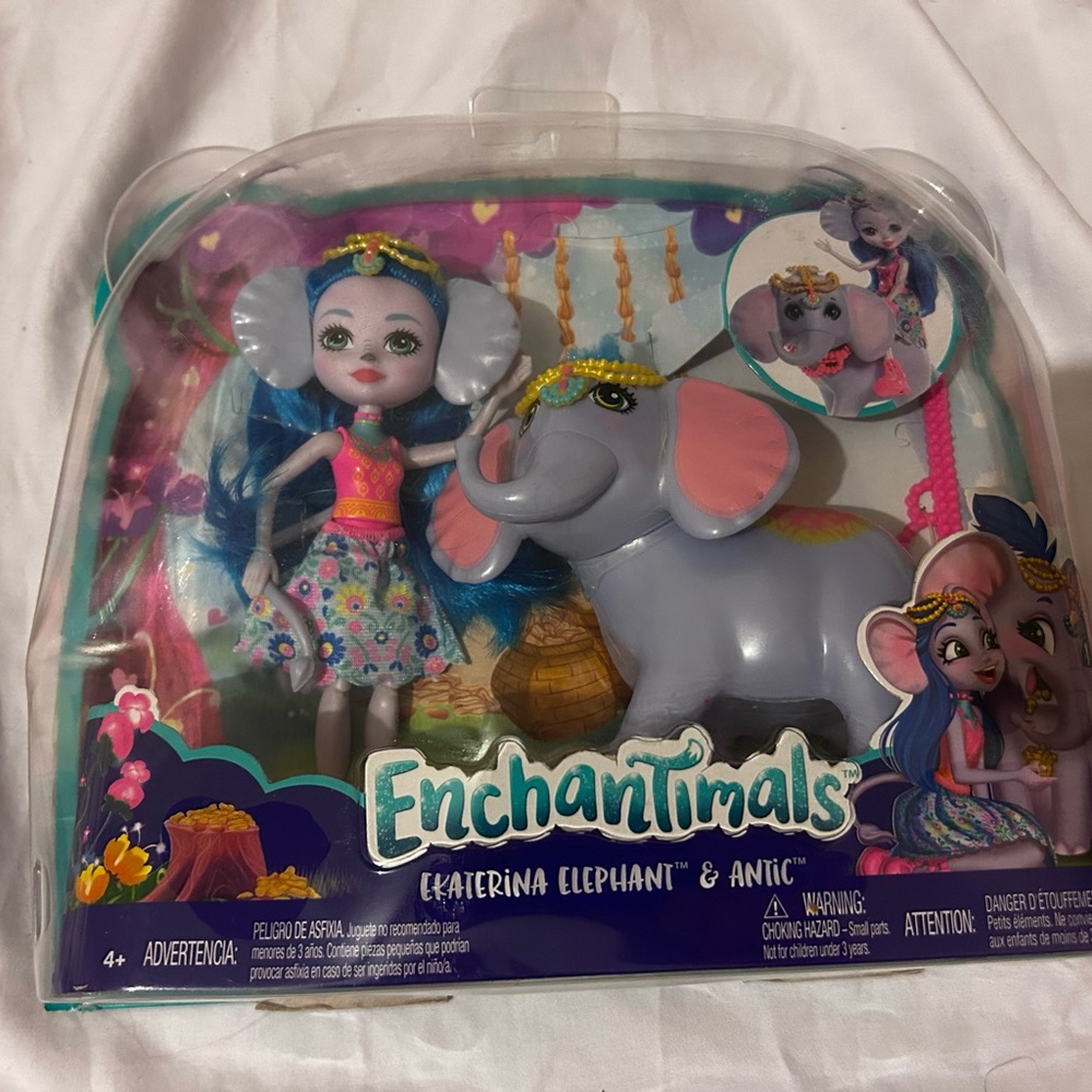 Ekaterina Elephant & Antic Doll Set
